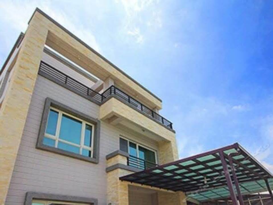11 House Bed & Breakfast Erlin Luaran gambar